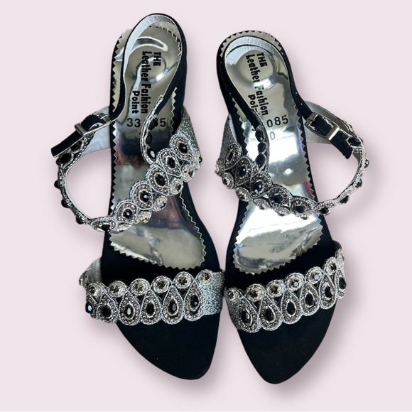 Women Fancy Heel/Sandal Wear - Picture 1 of 6